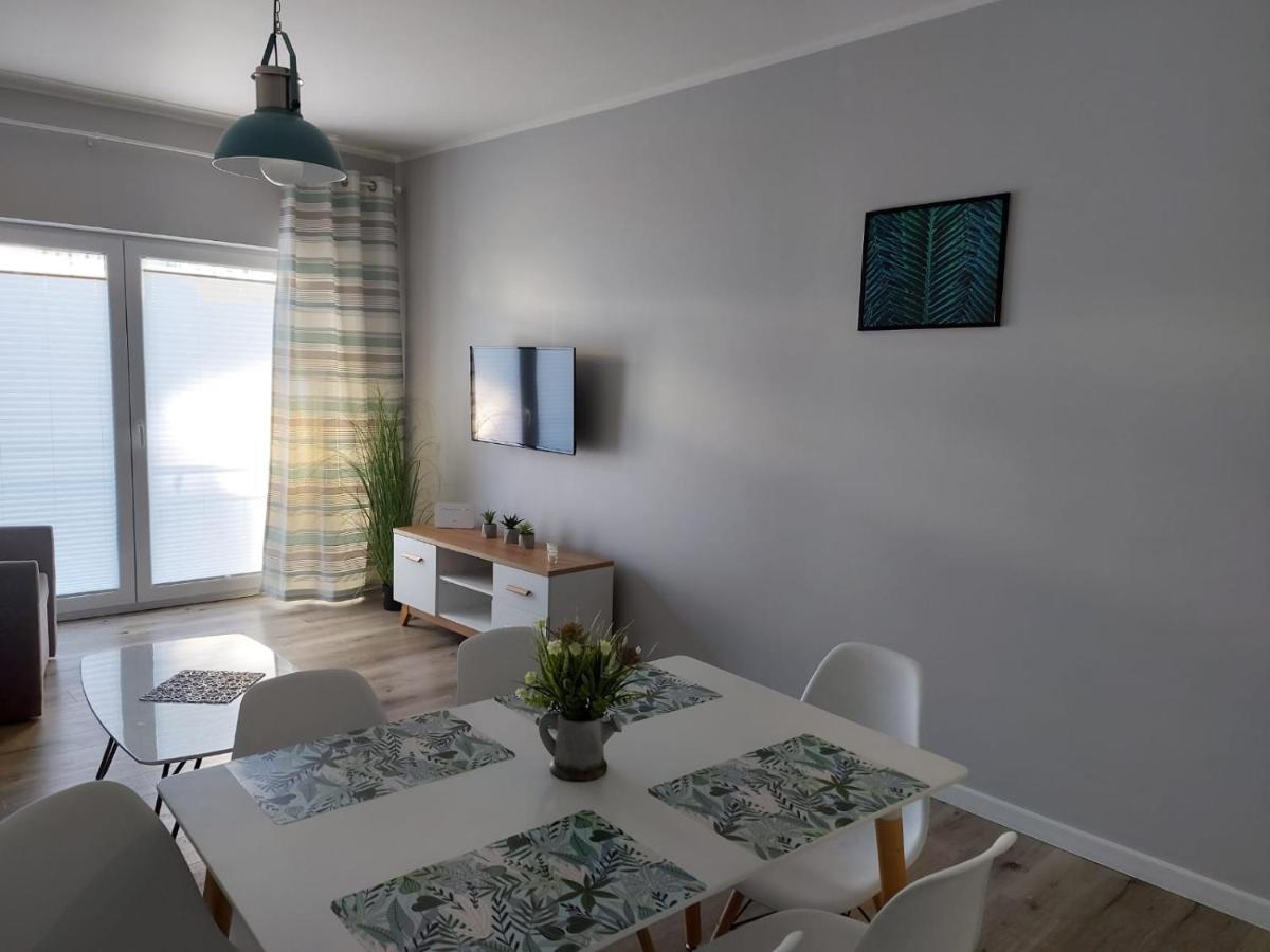 Apartamenty Z Tarasami: Mietowy Spokoj, Romantyczna Szarosc & Niebieska Elegancja Pobierowo Exterior photo