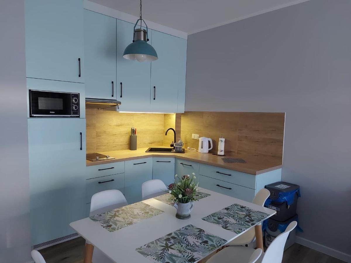 Apartamenty Z Tarasami: Mietowy Spokoj, Romantyczna Szarosc & Niebieska Elegancja Pobierowo Exterior photo
