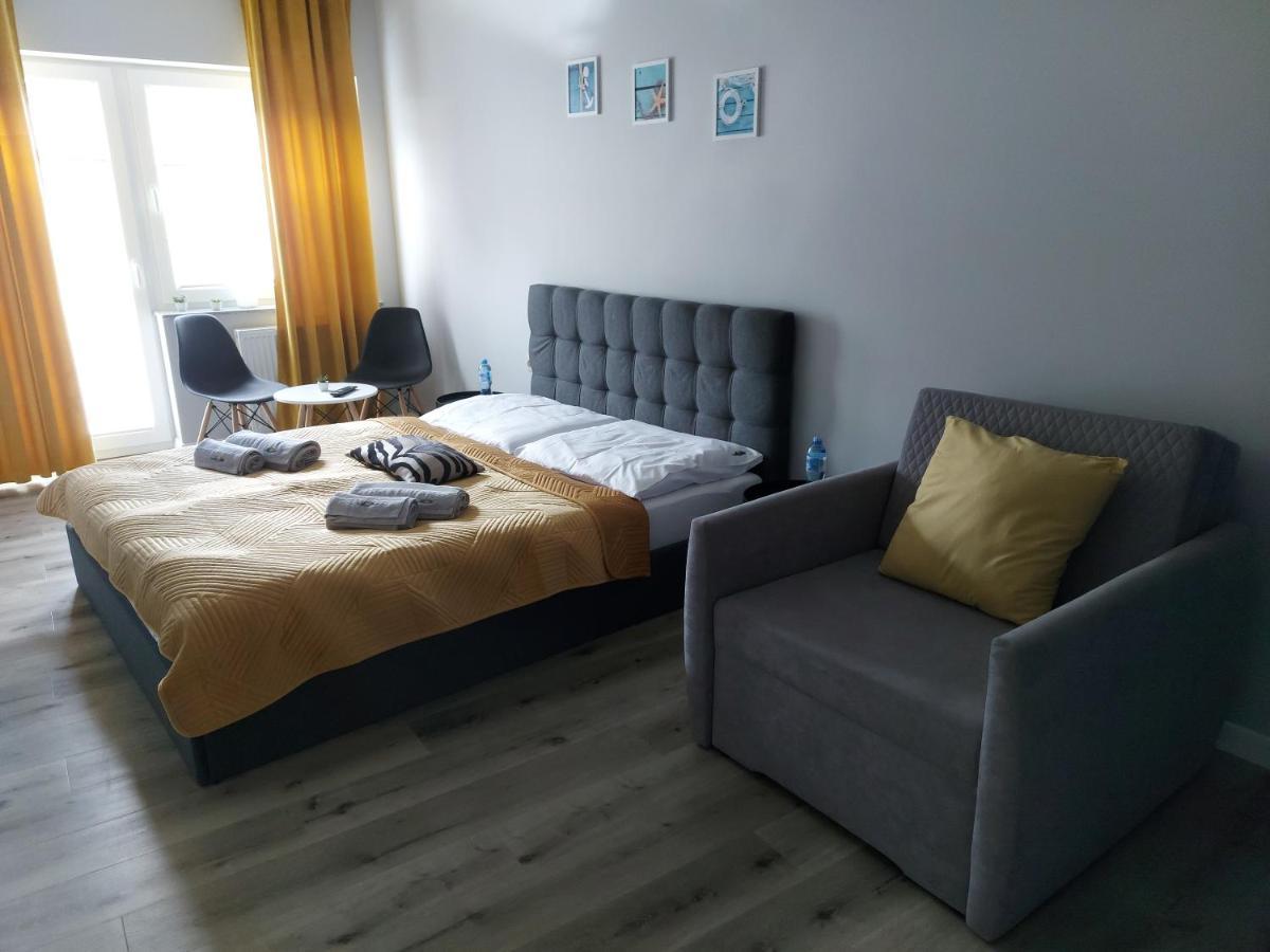 Apartamenty Z Tarasami: Mietowy Spokoj, Romantyczna Szarosc & Niebieska Elegancja Pobierowo Exterior photo