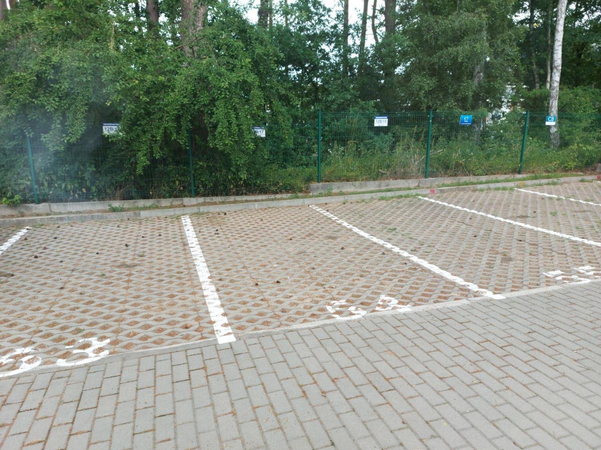 Apartamenty Z Tarasami: Mietowy Spokoj, Romantyczna Szarosc & Niebieska Elegancja Pobierowo Exterior photo