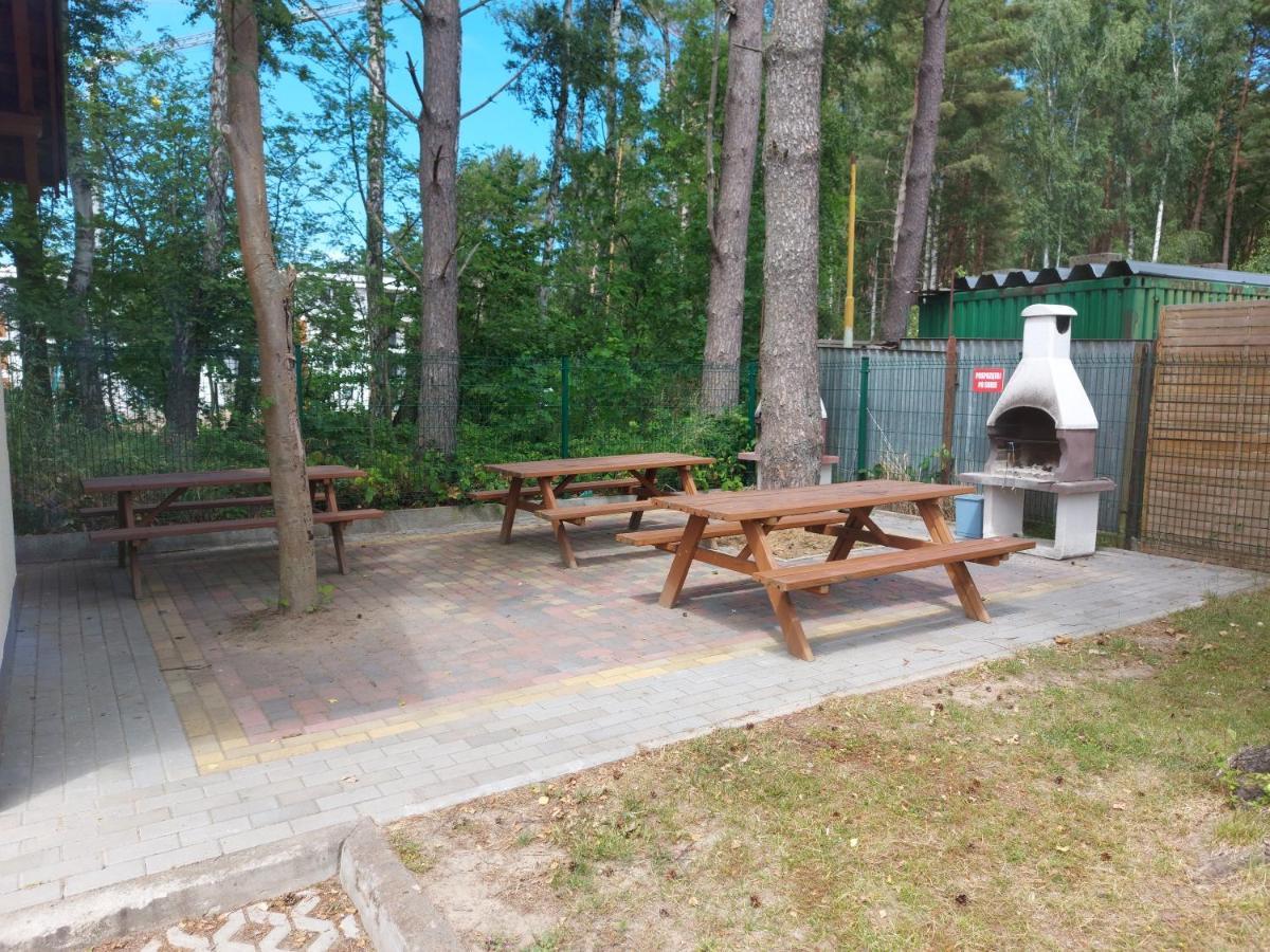Apartamenty Z Tarasami: Mietowy Spokoj, Romantyczna Szarosc & Niebieska Elegancja Pobierowo Exterior photo